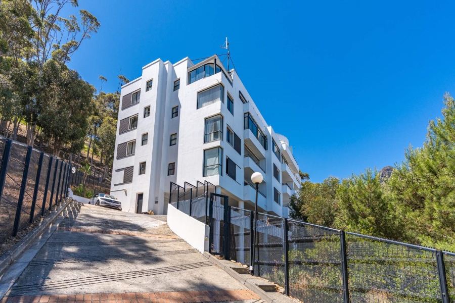 2 Bedroom Property for Sale in Fresnaye Western Cape